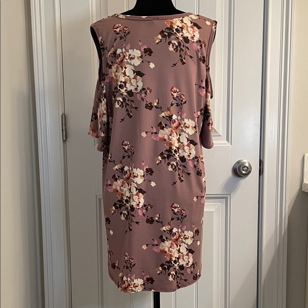 Chic Floral Tunic Top - Mauve and Cream - Picture 6 of 8